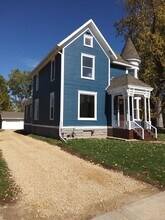 417 W Florence St in Cambria, WI - Building Photo - Building Photo