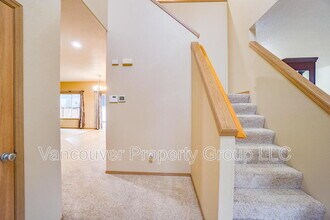 2420 NE 165th Ave in Vancouver, WA - Building Photo - Building Photo