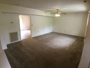 585 Kamran Dr NW in Christiansburg, VA - Building Photo - Building Photo
