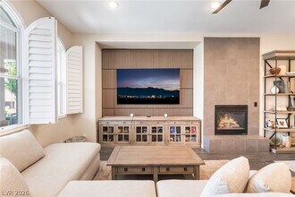 7581 Proud Meadows St in Las Vegas, NV - Building Photo - Building Photo