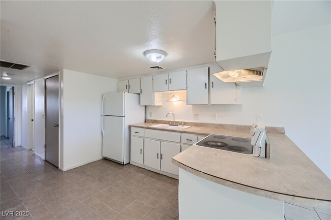 property at 3604 Thomas Ave