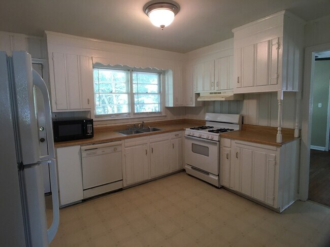 307 32nd E Pl in Tuscaloosa, AL - Building Photo - Building Photo