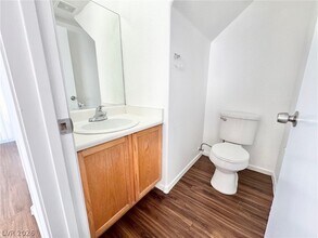 3383 Sparrow Heights Ave in North Las Vegas, NV - Building Photo - Building Photo