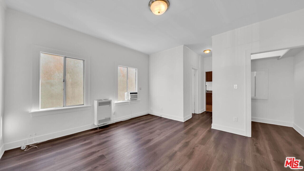 806 W 40th Pl in Los Angeles, CA - Building Photo