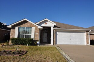 6932 La Hacienda Dr in Flint, TX - Building Photo