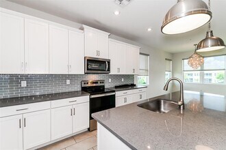 4721 Arboretum Cir in Naples, FL - Building Photo - Building Photo