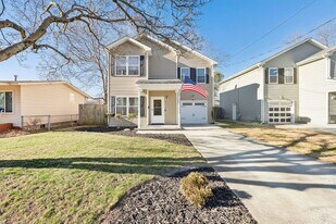 2421 Birch St in Norfolk, VA - Building Photo