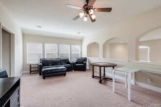 18211 Branson Falls in San Antonio, TX - Building Photo - Building Photo