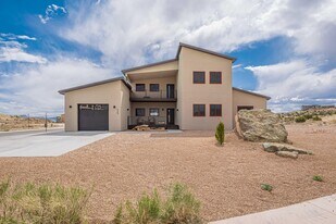 2389 Nicos Trl in Grand Junction, CO - Building Photo