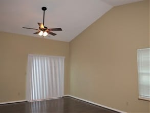 10634 Bartley Dr in Indianapolis, IN - Building Photo - Building Photo