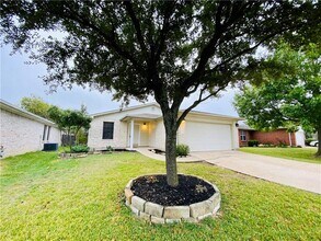 3811 Julianas Way in Round Rock, TX - Building Photo - Building Photo