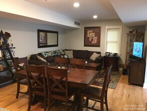 438 3rd St in Ann Arbor, MI - Building Photo - Building Photo