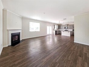 6869 Lake Overlook Ln in Flowery Branch, GA - Building Photo - Building Photo