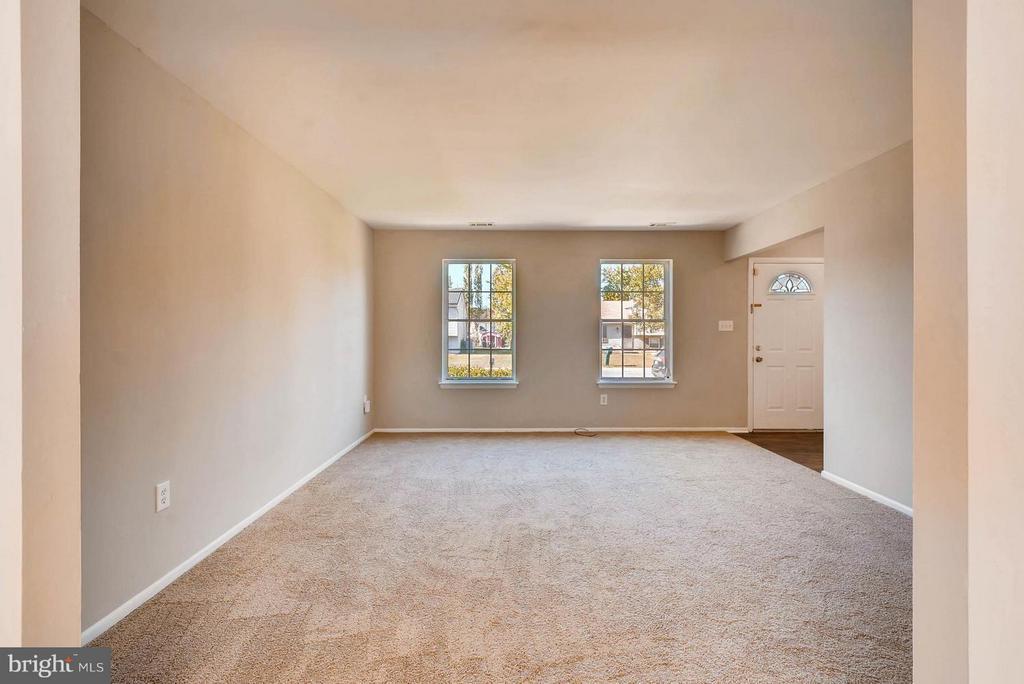 915 Cambridge Ave in Aberdeen, MD - Building Photo