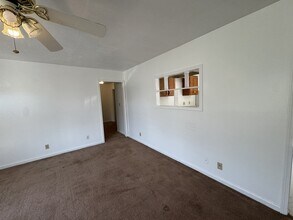 518 Bruce Jenner Dr in Clarksville, TN - Foto de edificio - Building Photo