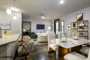 14805 Grisby Rd, Unit 364 in Houston, TX - Building Photo