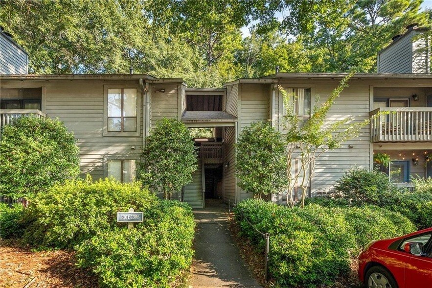 1306 McClelen Way in Decatur, GA - Building Photo