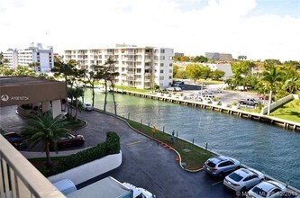 1800 NE 114th St-Unit -502 in Miami, FL - Building Photo - Building Photo