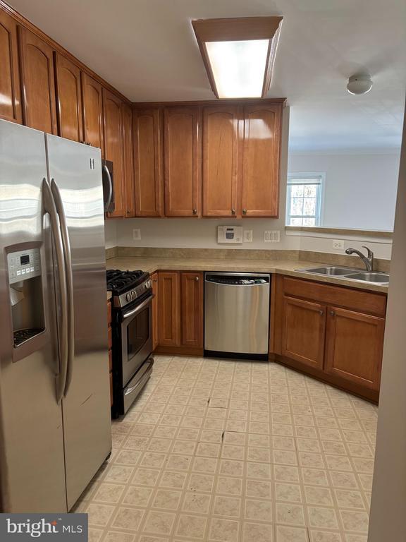 11278 Wortham Crest Cir in Manassas, VA - Building Photo - Building Photo