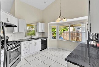 12265 NW 32nd Manor in Sunrise, FL - Building Photo - Building Photo