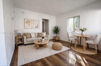 251 Hibiscus Dr in Miami Springs, FL - Building Photo - Building Photo