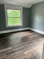 104 Charles Ave in Youngstown, OH - Building Photo