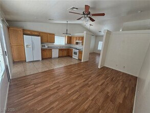 5120 Wedmore Ct in North Las Vegas, NV - Building Photo - Building Photo