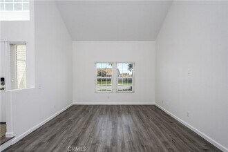 8608 Oakthorn Cir in Riverside, CA - Building Photo - Building Photo