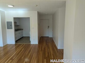 525 Highland Ave in Malden, MA - Building Photo