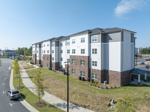 Rockwell Place Senior Apartments in Charlotte, NC - Building Photo - Building Photo