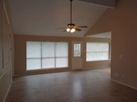 16318 Leamington Ln in Houston, TX - Foto de edificio - Building Photo