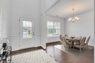 8028 Forest Hills Dr in Spring Hill, TN - Building Photo - Building Photo