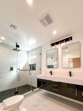 10430 Densmore Ave in Los Angeles, CA - Building Photo - Building Photo