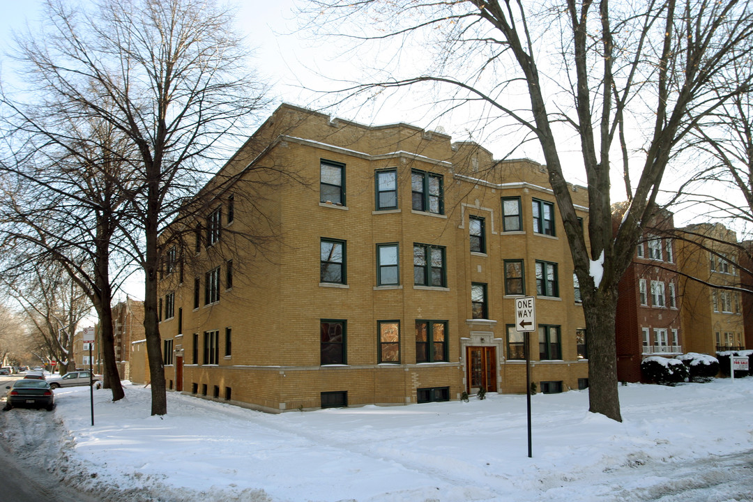 5755-5759 N Rockwell St in Chicago, IL - Building Photo