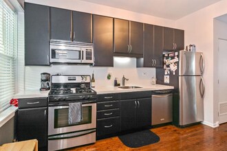 77 W Chestnut St in Chicago, IL - Building Photo - Building Photo