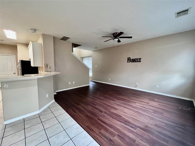 property at 2811 Hackamore Hollow Ln