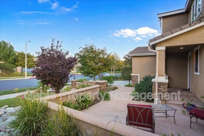 26631 Millhouse Dr in Santa Clarita, CA - Building Photo - Building Photo