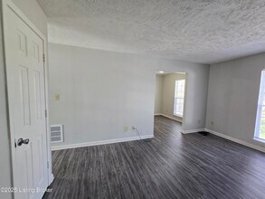 1704 Stallings Ave in Louisville, KY - Building Photo - Building Photo