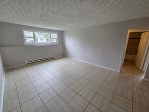 8 Scott Ave in Rothesay, NB - Building Photo - Building Photo