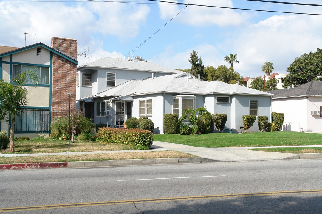 733 S Verdugo Rd in Glendale, CA - Foto de edificio