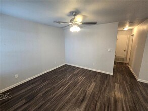 7415 Vintage Hills Dr in Austin, TX - Building Photo - Building Photo
