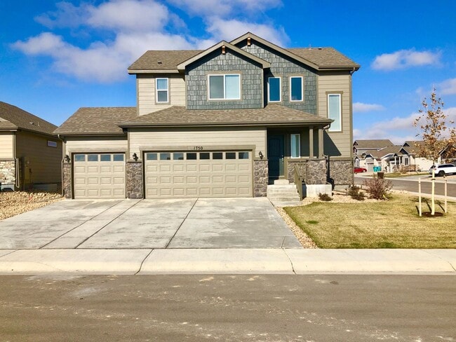 1750 Sipson Dr in Windsor, CO - Building Photo - Building Photo