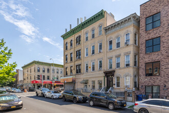 1394 Putnam Ave in Brooklyn, NY - Foto de edificio - Building Photo