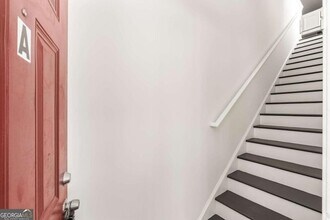 94 Lucy St SE, Unit A in Atlanta, GA - Foto de edificio - Building Photo