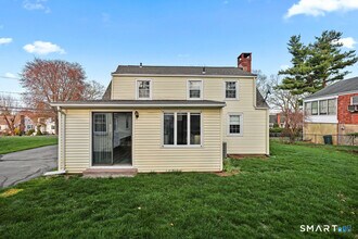 575 S Main St in West Hartford, CT - Building Photo - Building Photo