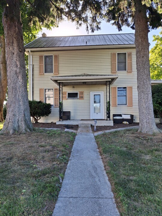237 Hanshue Rd, Unit A in Hummelstown, PA - Building Photo