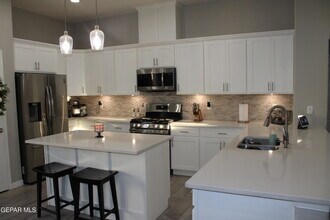 754 Flexford St in El Paso, TX - Building Photo - Building Photo