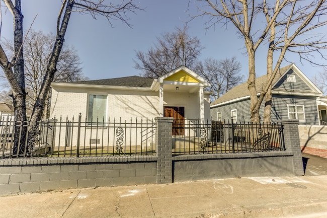 1928 Southern Ave