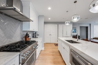 510 Dorchester Ave in Boston, MA - Building Photo - Building Photo