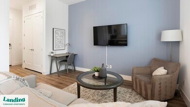 8200 W Encanto Blvd, Unit 39 in Phoenix, AZ - Building Photo - Building Photo